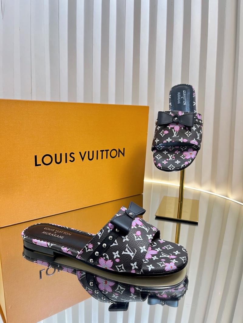 l0vis Vvtt0n slippers